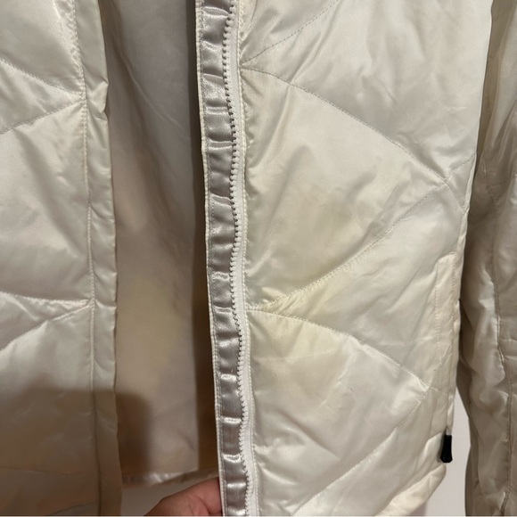 The North Face Women's White 550 Fill Down Puffer Jacket Full Zip Size M - Picture 2 of 13